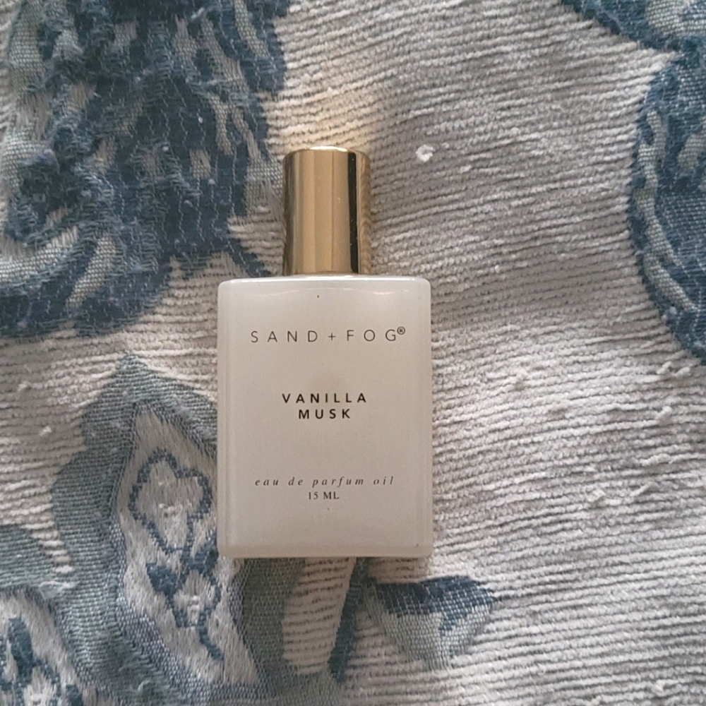 (2/$30) Sand + Fog Vanilla Musk Rollerball (15ml)